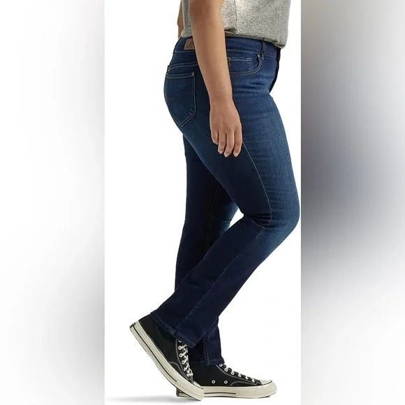 LEE (18) Legendary Mid Rise Straight Leg Jeans Dark Blue Stretch - Size 18 - Picture 2 of 15